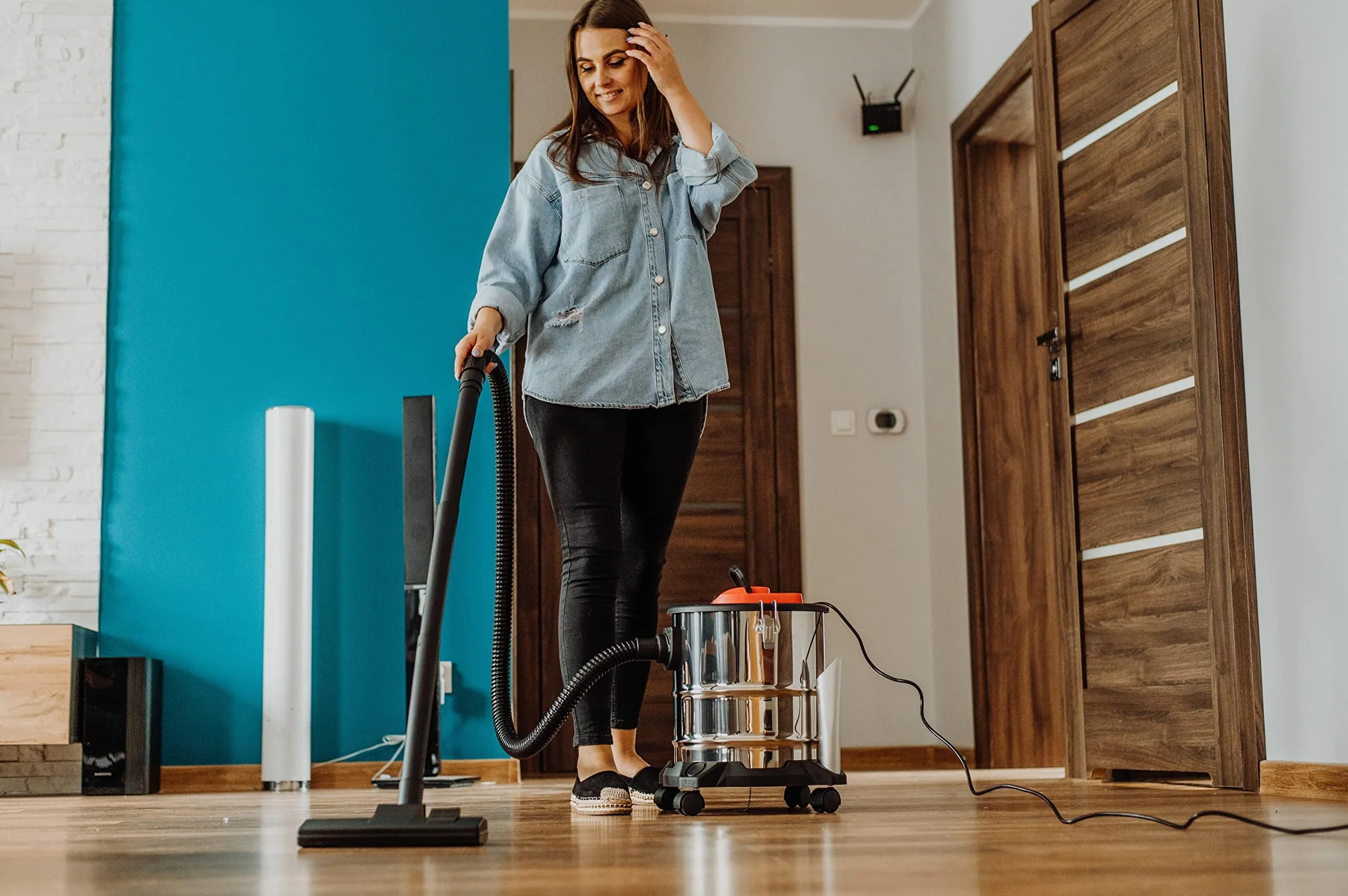LEHMANN Aspiradora Industrial 3 en 1, 2000W, Aspirador de Cenizas con Depósito de 20 litros de Acero Inoxidable, Filtro HEPA, Sistema de Filtración Doble, Función Soplador, Alcance de hasta 6 m