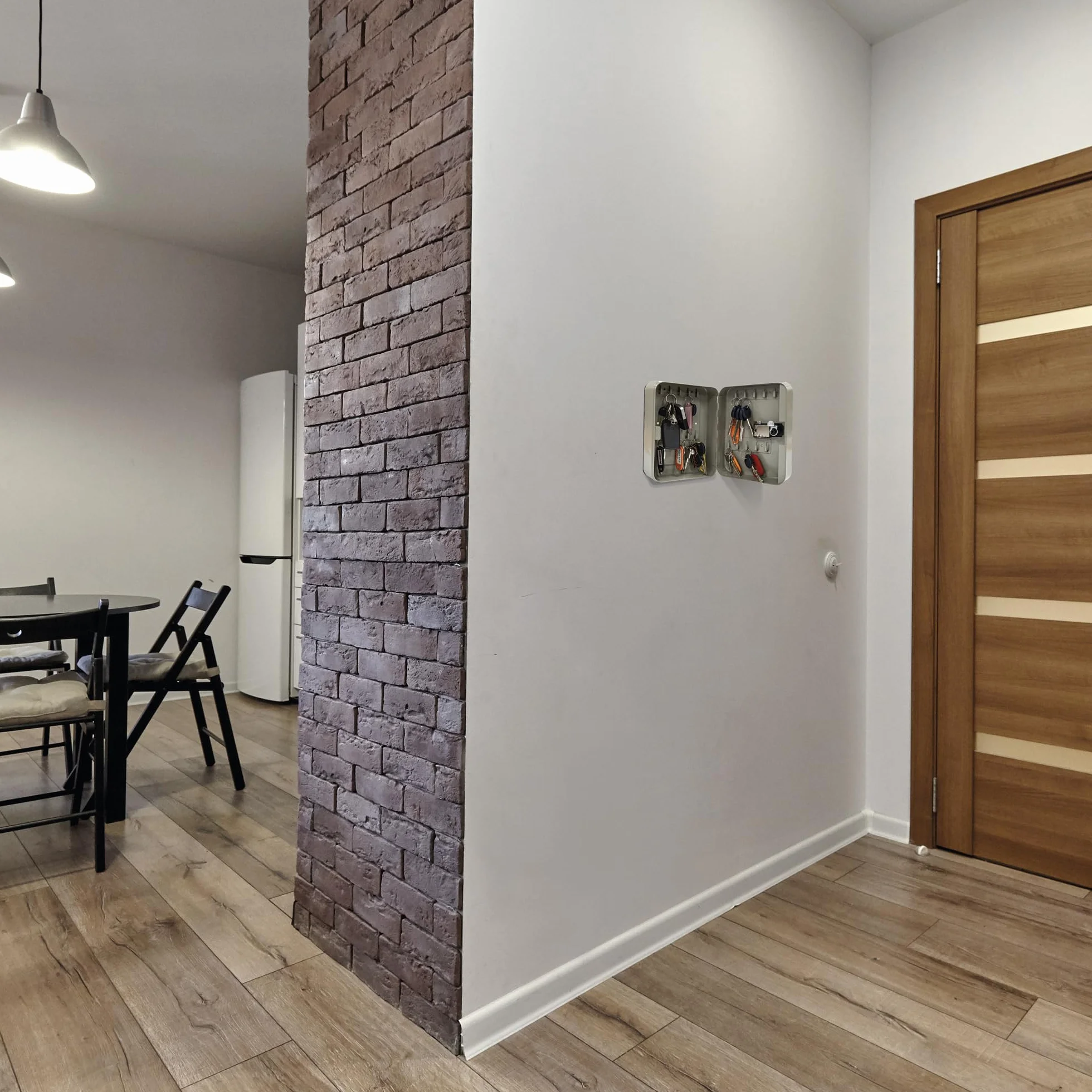 Amig Portallaves Seguro Organizador Acero Cierre Combinación Capacidad 45 Llaves Armario 300x240x70 mm Gris Epoxi